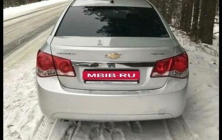 Chevrolet Cruze II, 2010 год, 510 000 рублей, 2 фотография