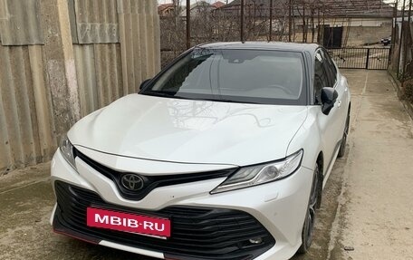 Toyota Camry, 2020 год, 2 750 000 рублей, 1 фотография