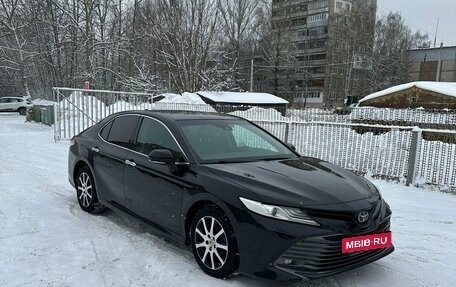 Toyota Camry, 2019 год, 2 920 000 рублей, 2 фотография