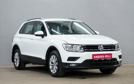 Volkswagen Tiguan II, 2017 год, 2 230 000 рублей, 3 фотография