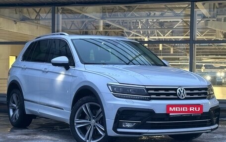 Volkswagen Tiguan II, 2019 год, 3 399 000 рублей, 3 фотография