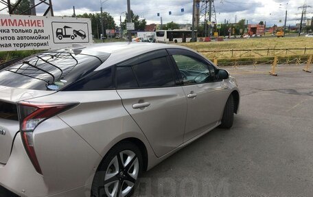 Toyota Prius IV XW50, 2016 год, 2 190 000 рублей, 11 фотография