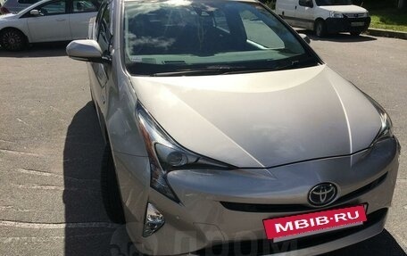 Toyota Prius IV XW50, 2016 год, 2 190 000 рублей, 14 фотография