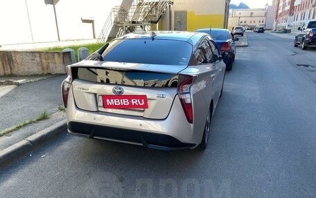 Toyota Prius IV XW50, 2016 год, 2 190 000 рублей, 22 фотография