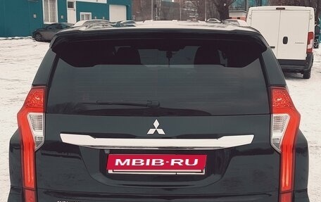 Mitsubishi Pajero Sport III рестайлинг, 2018 год, 3 333 000 рублей, 9 фотография