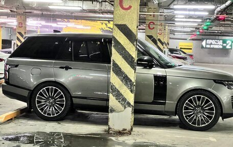 Land Rover Range Rover IV рестайлинг, 2018 год, 9 900 000 рублей, 4 фотография