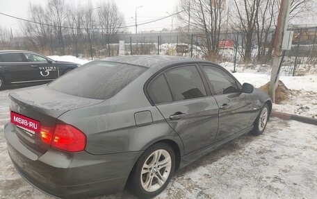 BMW 3 серия, 2011 год, 930 000 рублей, 8 фотография