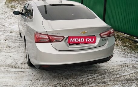 Chevrolet Malibu IX, 2018 год, 1 600 000 рублей, 2 фотография