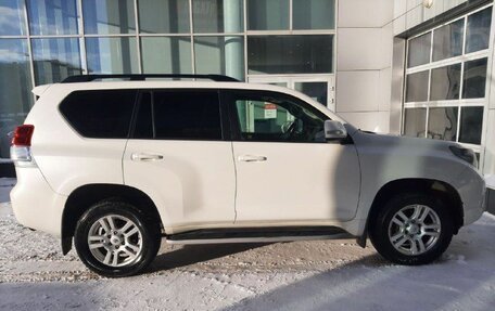 Toyota Land Cruiser Prado 150 рестайлинг 2, 2013 год, 2 600 000 рублей, 4 фотография