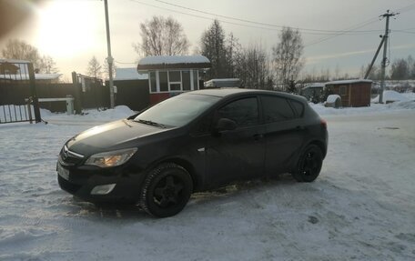 Opel Astra J, 2012 год, 870 000 рублей, 2 фотография