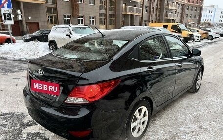 Hyundai Solaris II рестайлинг, 2013 год, 640 000 рублей, 5 фотография