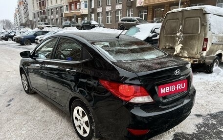 Hyundai Solaris II рестайлинг, 2013 год, 640 000 рублей, 3 фотография