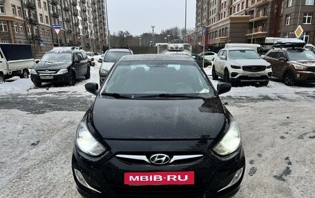 Hyundai Solaris II рестайлинг, 2013 год, 640 000 рублей, 8 фотография