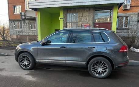 Volkswagen Touareg III, 2012 год, 2 500 000 рублей, 3 фотография