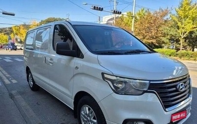 Hyundai Grand Starex Grand Starex I рестайлинг 2, 2021 год, 2 300 000 рублей, 1 фотография