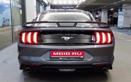 Ford Mustang VI рестайлинг, 2021 год, 3 540 000 рублей, 5 фотография