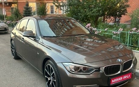 BMW 3 серия, 2011 год, 2 200 000 рублей, 1 фотография