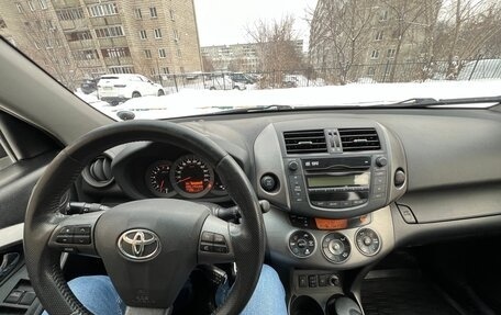 Toyota RAV4, 2012 год, 1 420 000 рублей, 31 фотография