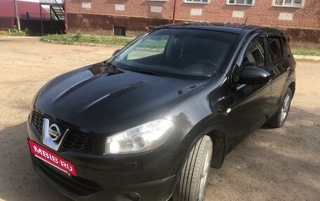 Nissan Qashqai, 2010 год, 950 000 рублей, 2 фотография