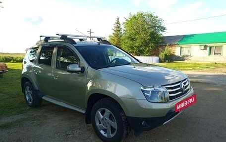 Renault Duster I рестайлинг, 2014 год, 1 200 000 рублей, 2 фотография