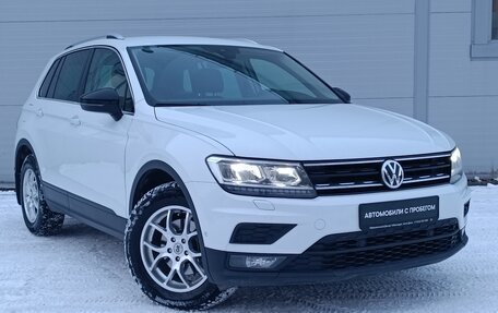 Volkswagen Tiguan II, 2019 год, 2 750 000 рублей, 3 фотография