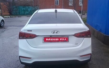 Hyundai Solaris II рестайлинг, 2018 год, 1 560 000 рублей, 2 фотография