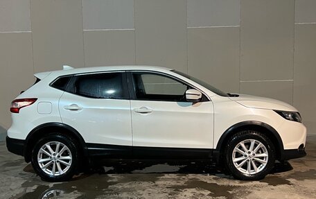 Nissan Qashqai, 2018 год, 1 990 000 рублей, 2 фотография