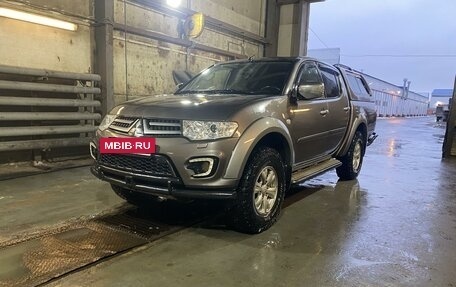 Mitsubishi L200 IV рестайлинг, 2013 год, 2 490 000 рублей, 10 фотография