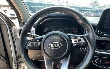 KIA Sportage IV рестайлинг, 2021 год, 2 390 200 рублей, 8 фотография