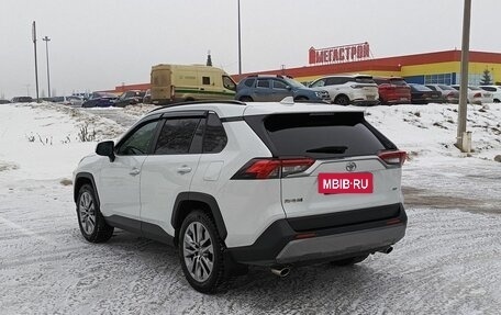 Toyota RAV4, 2021 год, 3 930 500 рублей, 7 фотография