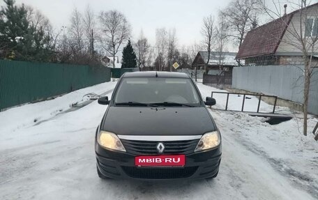 Renault Logan I, 2013 год, 600 000 рублей, 3 фотография