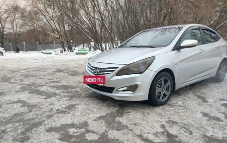 Hyundai Solaris II рестайлинг, 2015 год, 800 000 рублей, 6 фотография