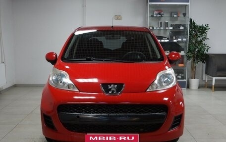 Peugeot 107 I рестайлинг, 2011 год, 435 000 рублей, 3 фотография