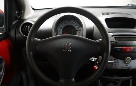 Peugeot 107 I рестайлинг, 2011 год, 435 000 рублей, 7 фотография