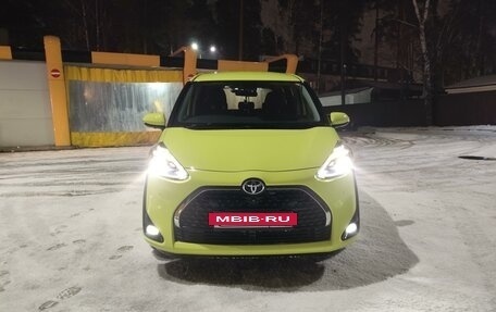 Toyota Sienta II, 2019 год, 1 770 000 рублей, 18 фотография