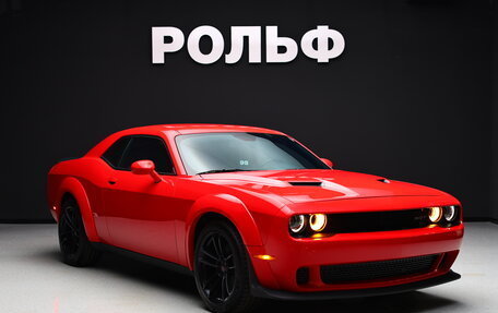 Dodge Challenger III рестайлинг 2, 2023 год, 7 750 000 рублей, 1 фотография