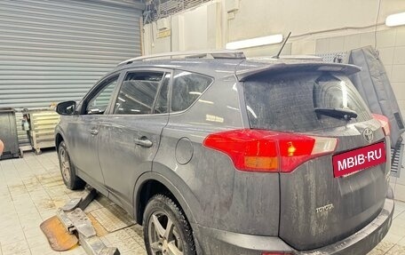 Toyota RAV4, 2015 год, 2 529 000 рублей, 4 фотография