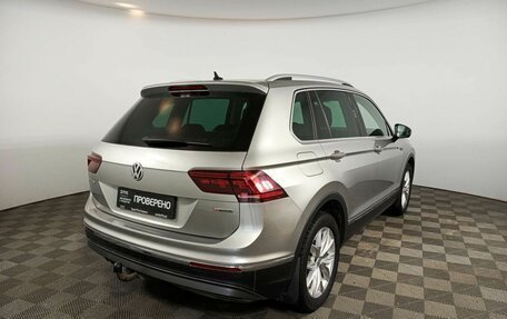 Volkswagen Tiguan II, 2018 год, 2 160 000 рублей, 6 фотография