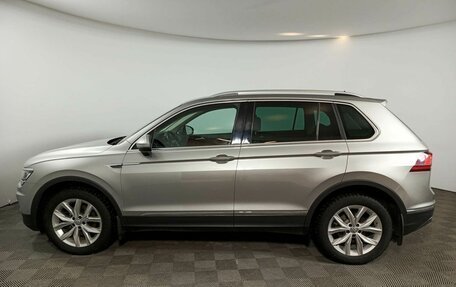 Volkswagen Tiguan II, 2018 год, 2 160 000 рублей, 10 фотография