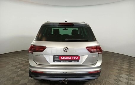 Volkswagen Tiguan II, 2018 год, 2 160 000 рублей, 7 фотография