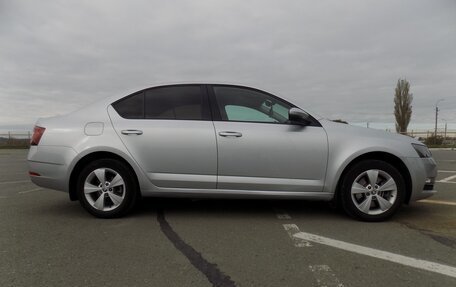 Skoda Octavia, 2017 год, 1 890 000 рублей, 4 фотография