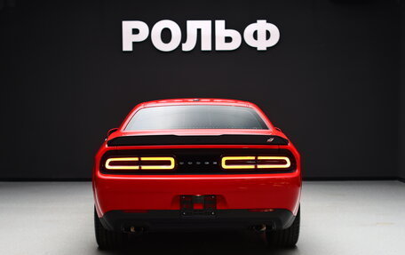 Dodge Challenger III рестайлинг 2, 2023 год, 7 750 000 рублей, 6 фотография