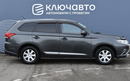 Mitsubishi Outlander III рестайлинг 3, 2015 год, 1 690 000 рублей, 5 фотография