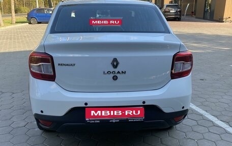 Renault Logan II, 2018 год, 1 000 000 рублей, 4 фотография