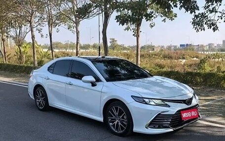 Toyota Camry, 2022 год, 3 050 000 рублей, 1 фотография