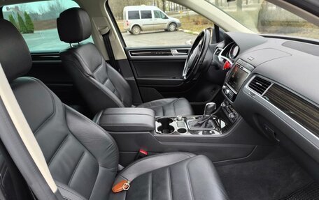 Volkswagen Touareg III, 2017 год, 5 500 000 рублей, 4 фотография