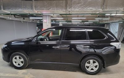 Mitsubishi Outlander III рестайлинг 3, 2013 год, 1 600 000 рублей, 1 фотография