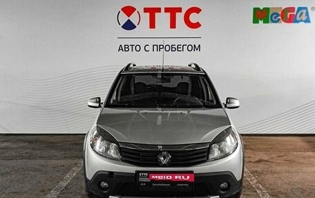 Renault Sandero I, 2013 год, 822 000 рублей, 2 фотография