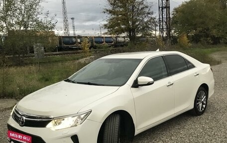 Toyota Camry, 2016 год, 2 650 000 рублей, 6 фотография