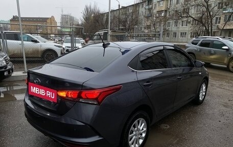 Hyundai Solaris II рестайлинг, 2021 год, 1 700 000 рублей, 8 фотография